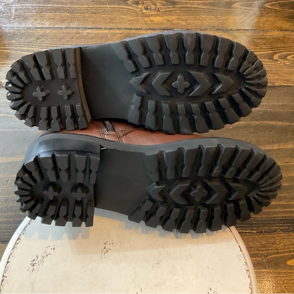 THE DROP Brown Leather Ankle Boots with Rugged Sole - Picture 5 of 8